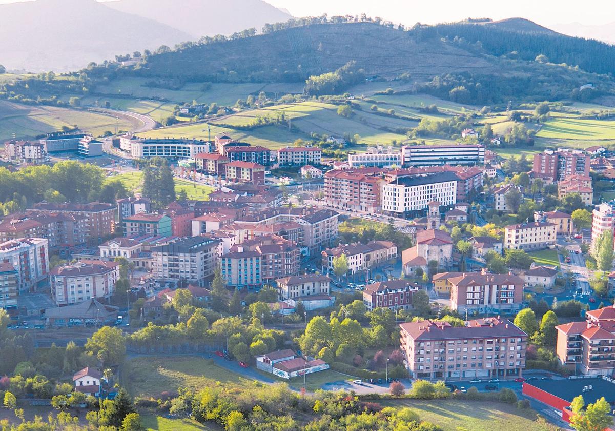 Panorámica de Amurrio, una de las localidades alavesas que carece de pisos en alquiler