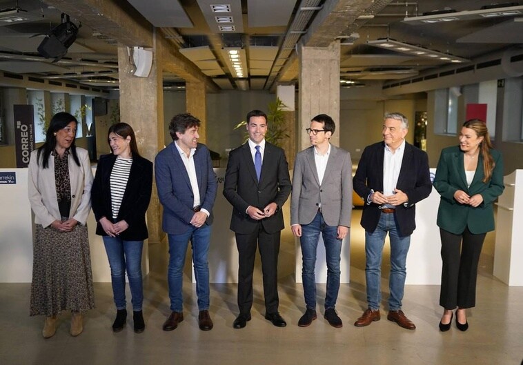 Los candidatos de EH Billdu, en el debate organizado por EL CORREO este jueves en Bilbao.