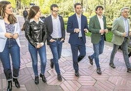 Alba García, Miren Gorrotxategi, Pello Otxandiano, Imanol Pradales, Eneko Andueza y Javier de Andrés.