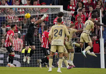 Un tropiezo inesperado que complica la clasificación para la Champions