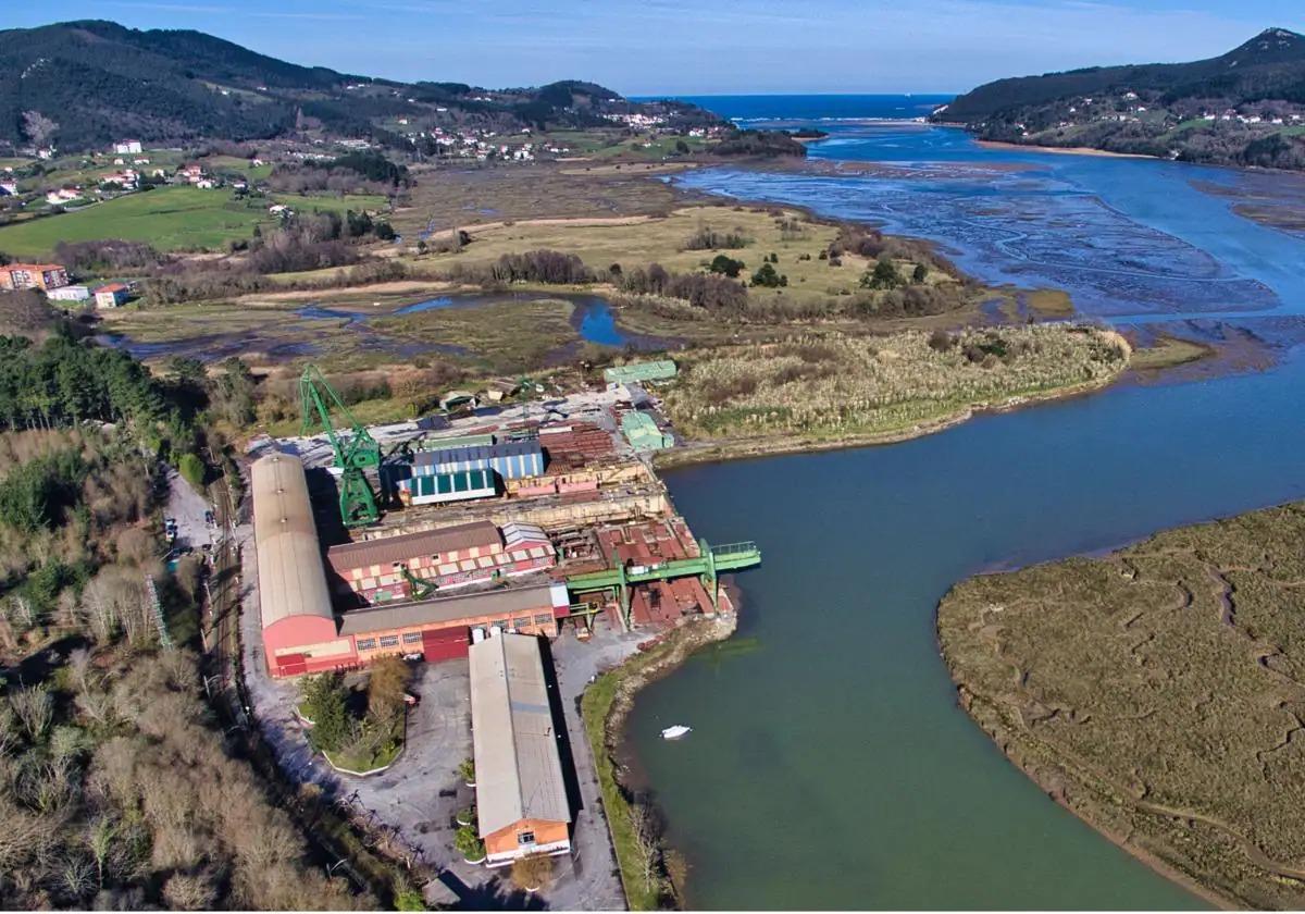 Panorámica del Astillero de Murueta y su entorno en la Reserva de la Biosfera.