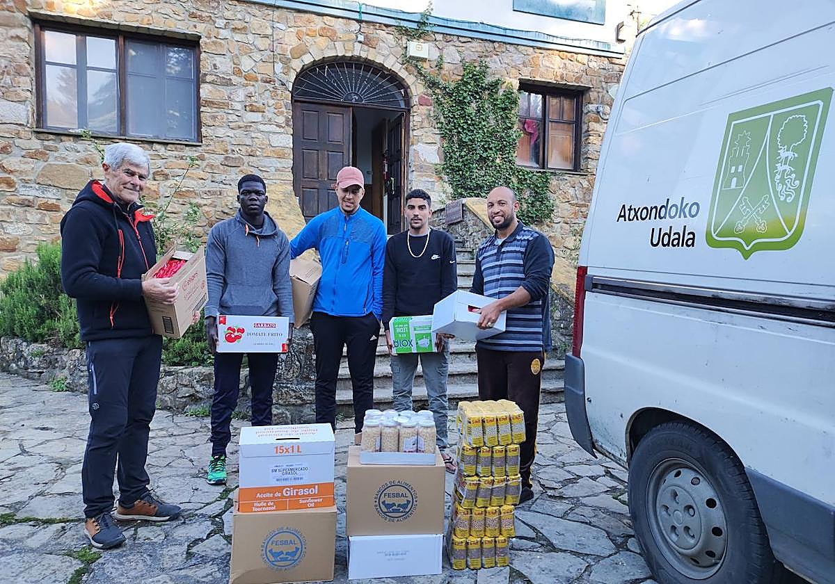 El colectivo local inició su andadura en 2018 con el objetivo de ayudar a migrantes sin recursos.