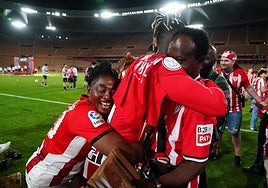 Los Williams celebran con su familia el título de Copa.