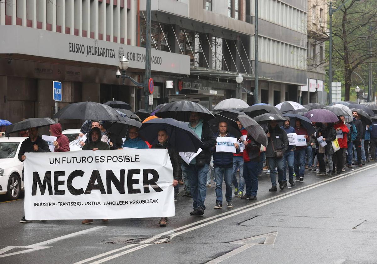 Manifestación de trabajadores de Mecaner en Bilbao.