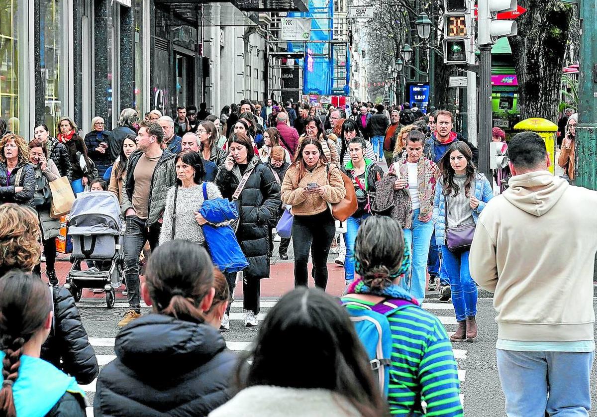 Todos quieren saber qué pasa en la política vasca