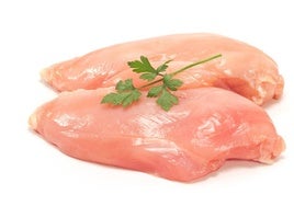 Alerta sanitaria: detectan salmonella en pollo procedente de España distribuido en conocidos supermercados