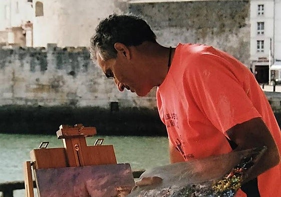 Aitor Intxaurraga, trabajando en una de sus obras.