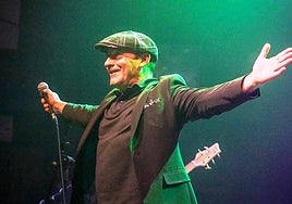 Antonio Mellado Escalona contento con el respetable.