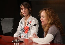 Almudena Amor y Laura Alvea, esta mañana en Azkuna Zentroa.