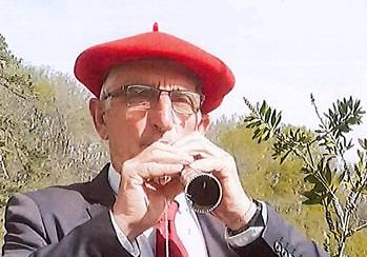 Bidart en plena actuación.