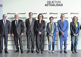 José Miguel Santamaría, José Ignacio Zudaire, Enrique de Ybarra, Elixabete Etxanobe, Arancha González Laya, Carlos Pascual, Marisol Garmendia, Emiliano López Atxurra e Íñigo Barrenechea.