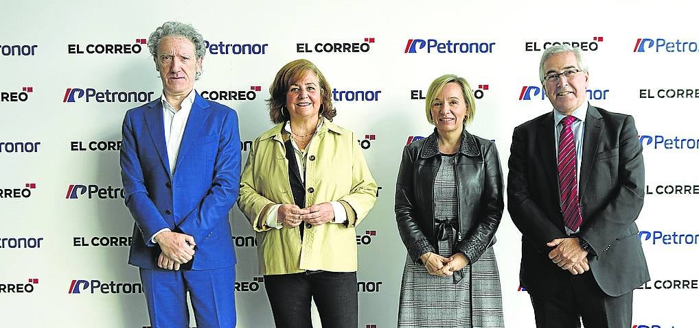 Jon Barrutia, Carmen Manrique, Ainara Basurko y Gonzalo Díez-Heppe.