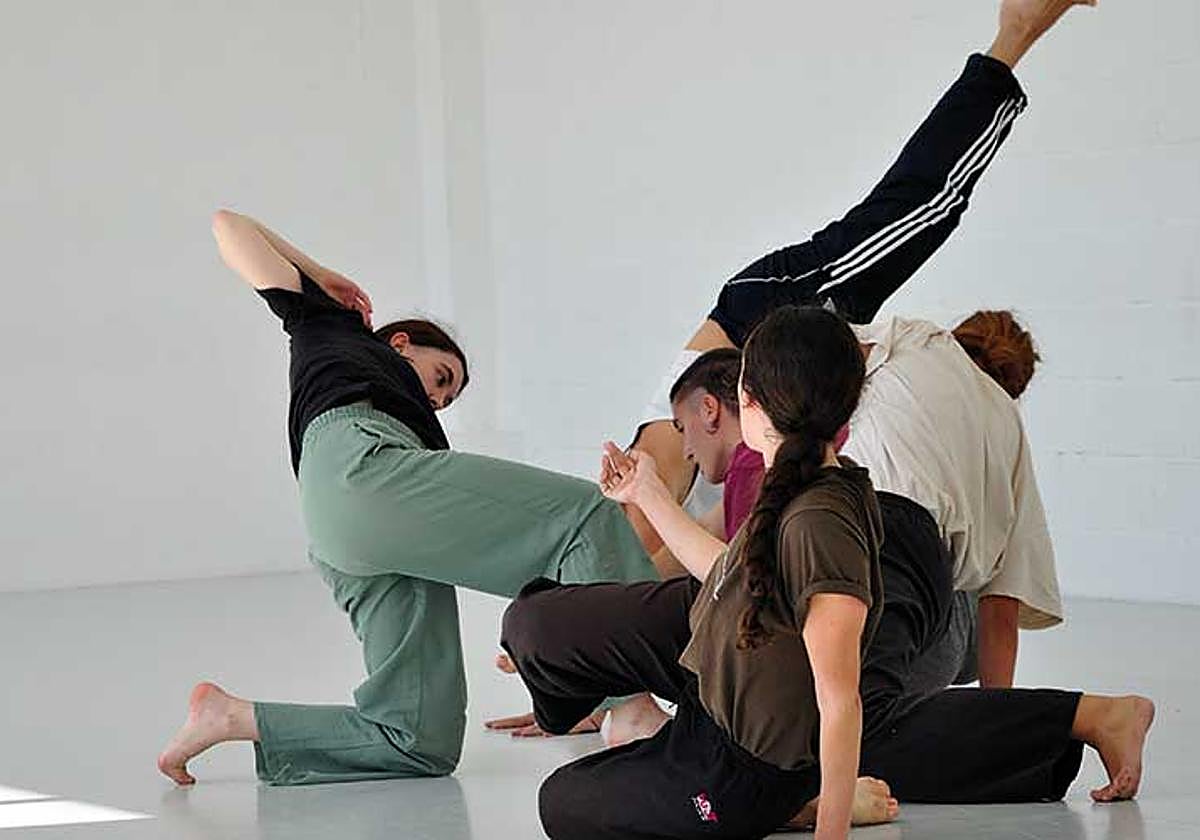 La compañía de danza leioaztarra Mutis Espazioa se presentará el próximo 18 de mayo en el Boulevard Udondo 2