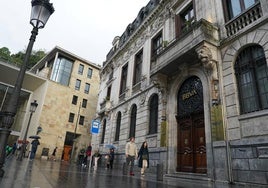 La histórica y todavía actual sede social del BBVA en la Plaza San Nicolás de Bilbao.