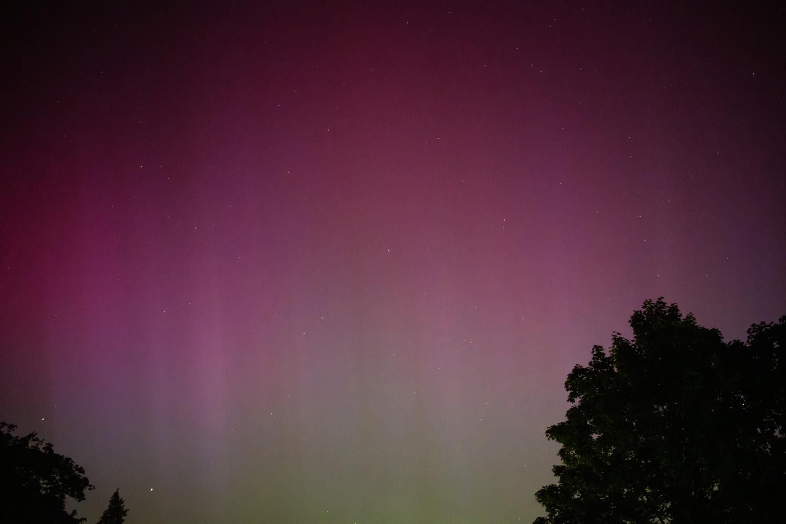 La aurora boreal tiñe el cielo de todo el mundo