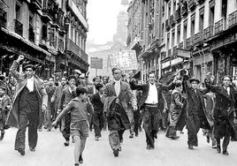 Manifestación en las calles de Madrid en junio de 1936.