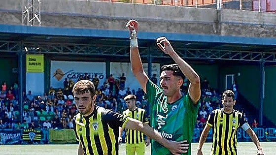 El vestuario del Barakaldo tras la igualada: «Nunca damos un empate por bueno, queríamos ganar»