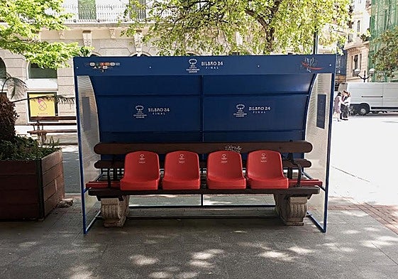 Banquillos, córners... Bilbao se engalana para la final de la Champions femenina