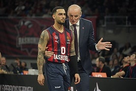 Markus Howard, junto a Dusko Ivanovic.