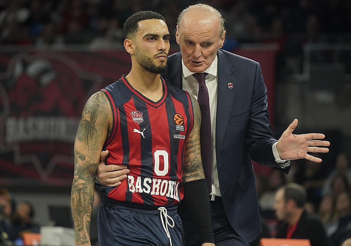 Markus Howard, junto a Dusko Ivanovic.