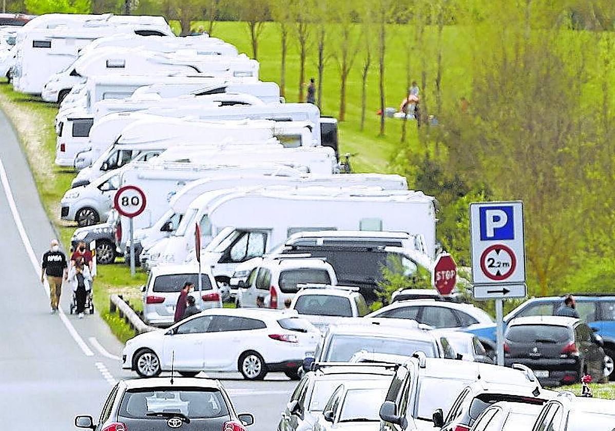 El parking de pago de Landa que solucionará la congestión de vehículos en verano, para 2025