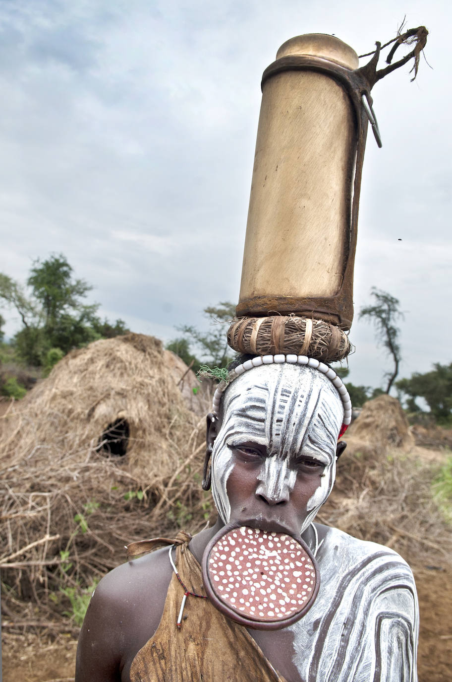 Los mursi, un símbolo del África que languidece