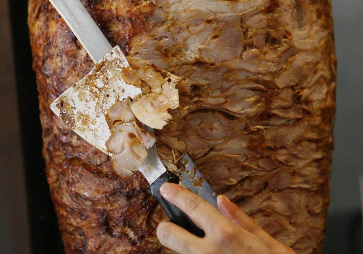 Alerta sanitaria: detectan salmonella en una tonelada de carne de kebab