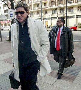 Piterman accede al Palacio de Justicia con Nereo.