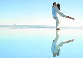 Imagen de un anuncio de Air France con el título 'L'envol', inspirado en una coreografía de Angelin Preljocaj.