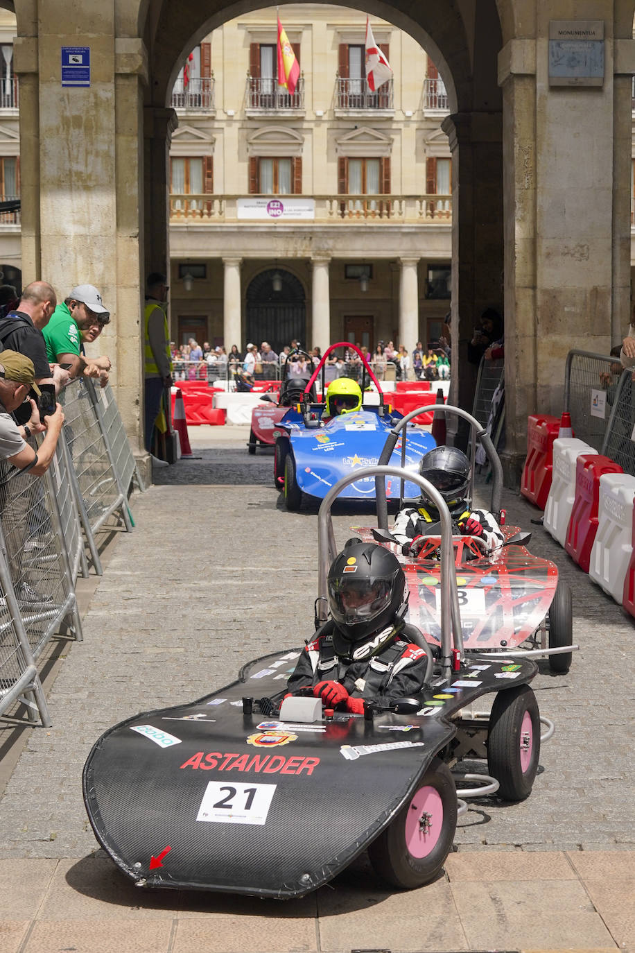 El centro de Vitoria se convierte en un circuito de carreras