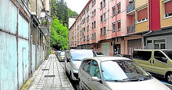 Vecinos y vecinas del barrio presentaron un escrito, con 200 firmas, solicitando diversas mejoras.