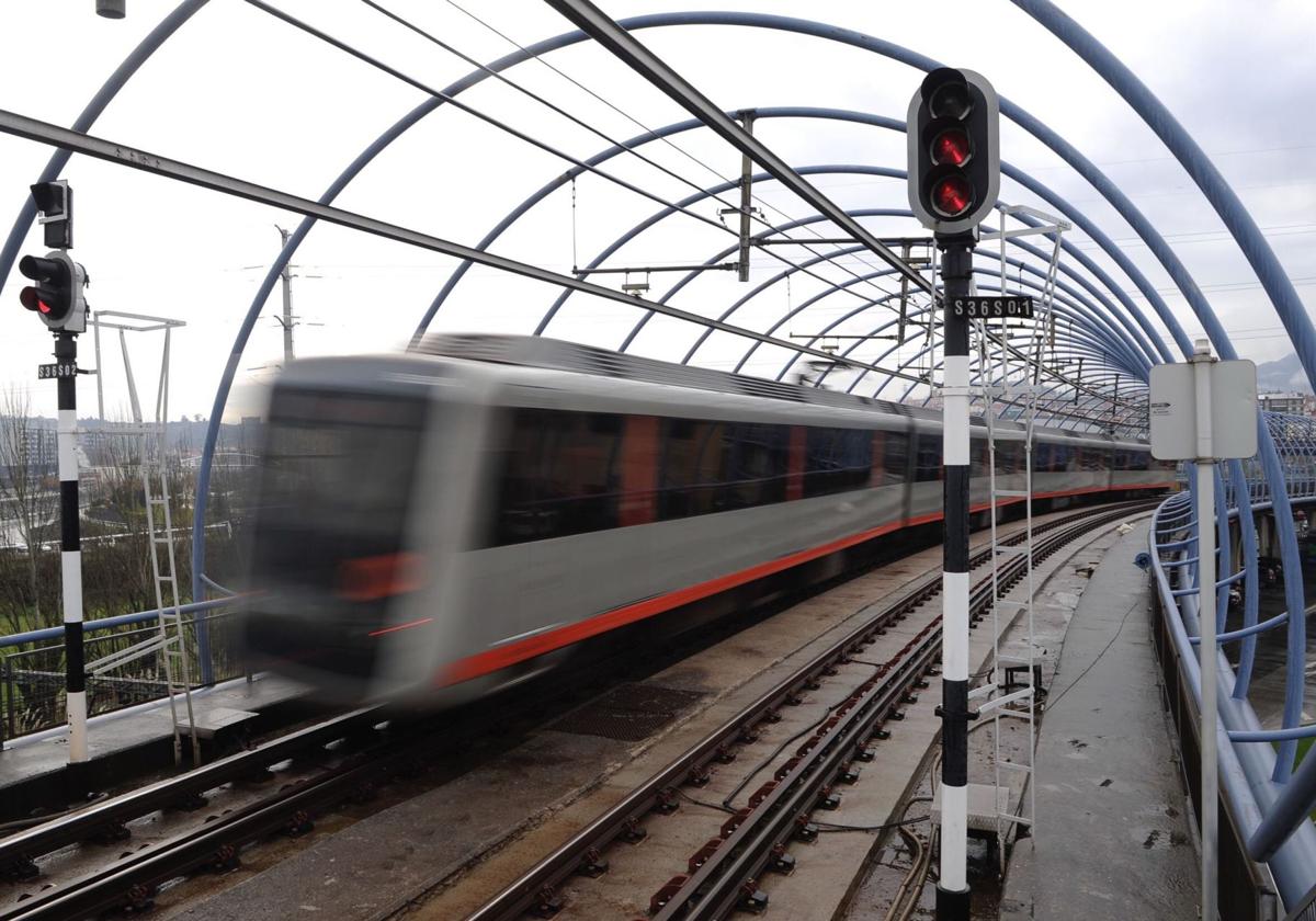 El metro renovará sus trenes después de 30 años y abre la puerta a ampliar frecuencias