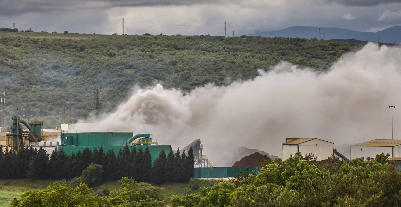 Las imágenes del incendio de Goiain