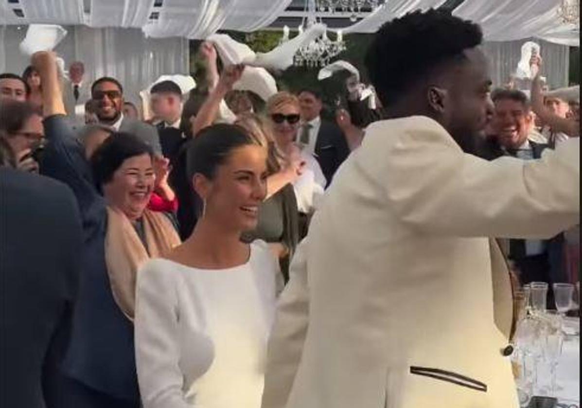 &#039;Jerusalema&#039;, el éxito sudafricano que bailaron Iñaki Williams y Patricia Morales en su boda