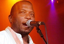 Nacido en Gary, Indiana, la ciudad de los Jackson Five