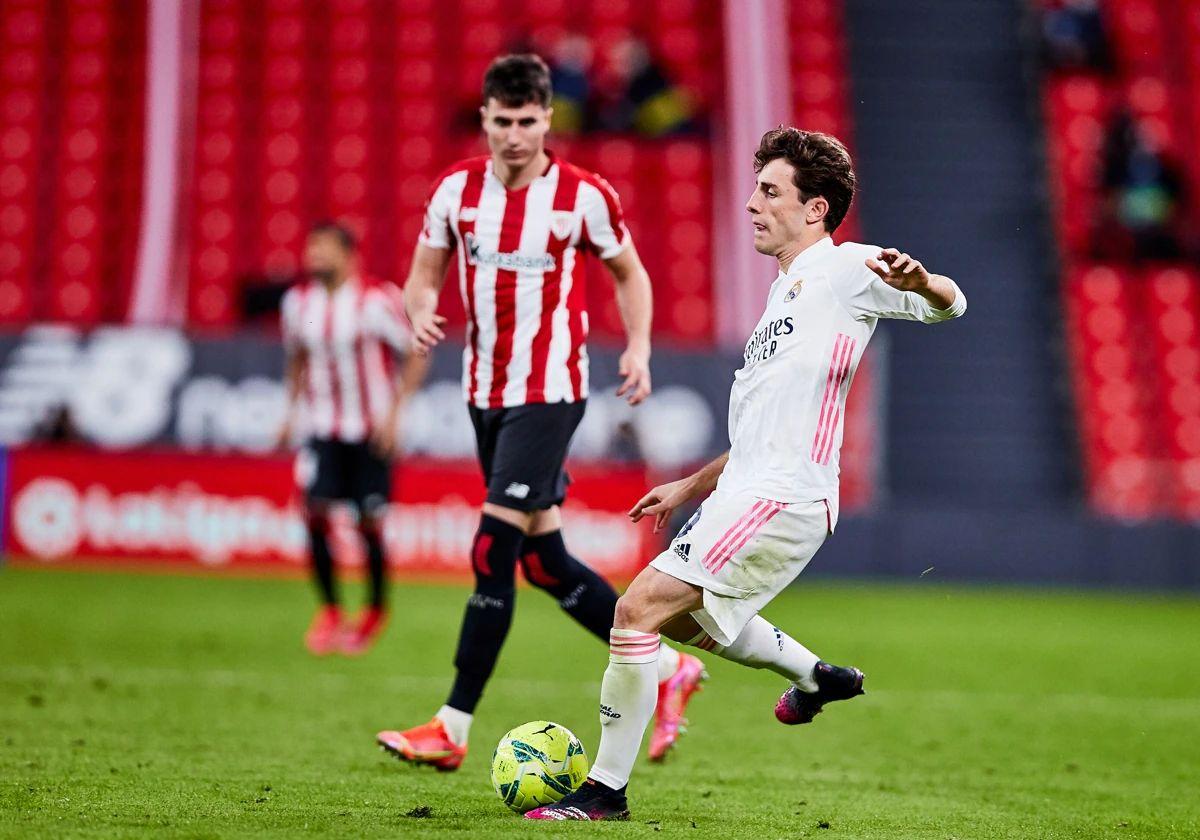 Odriozola en San Mamés ante Morcillo en 2021.