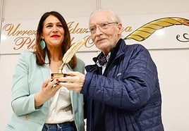 Pluma de Oro de la Feria del Libro para el trabajo «silencioso y discreto» de Patri Urkizu