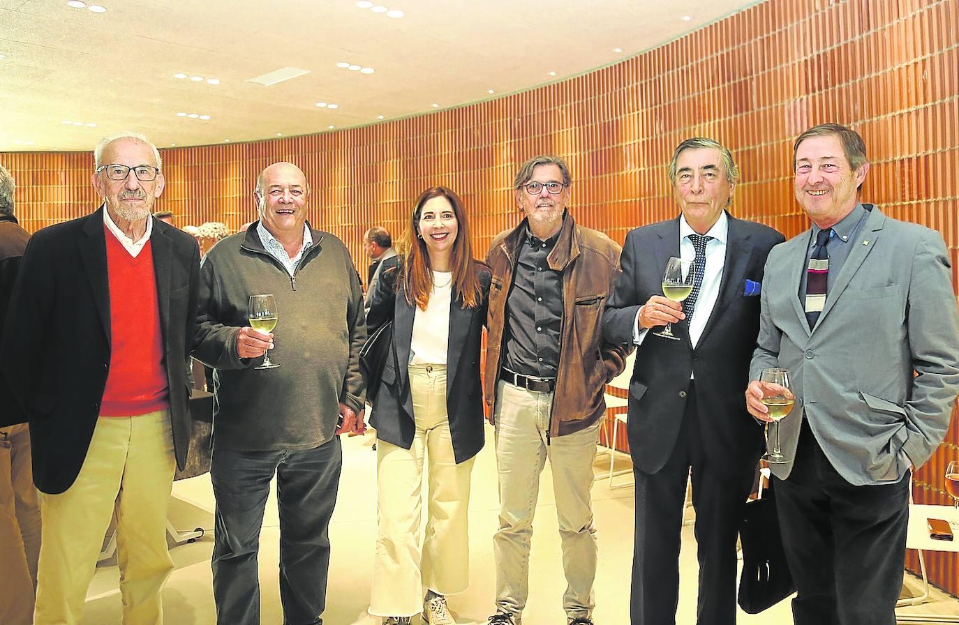 Joaquín Jover, Álvaro Vidal Abarca, Jimena Ruiz de Landa, Patxi Cortázar, Juan Adrián Bueno y José Luis Catón.