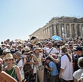 Otro verano de turismo masificado en Europa y una revolución que nace: ciudades que no quieren más visitantes