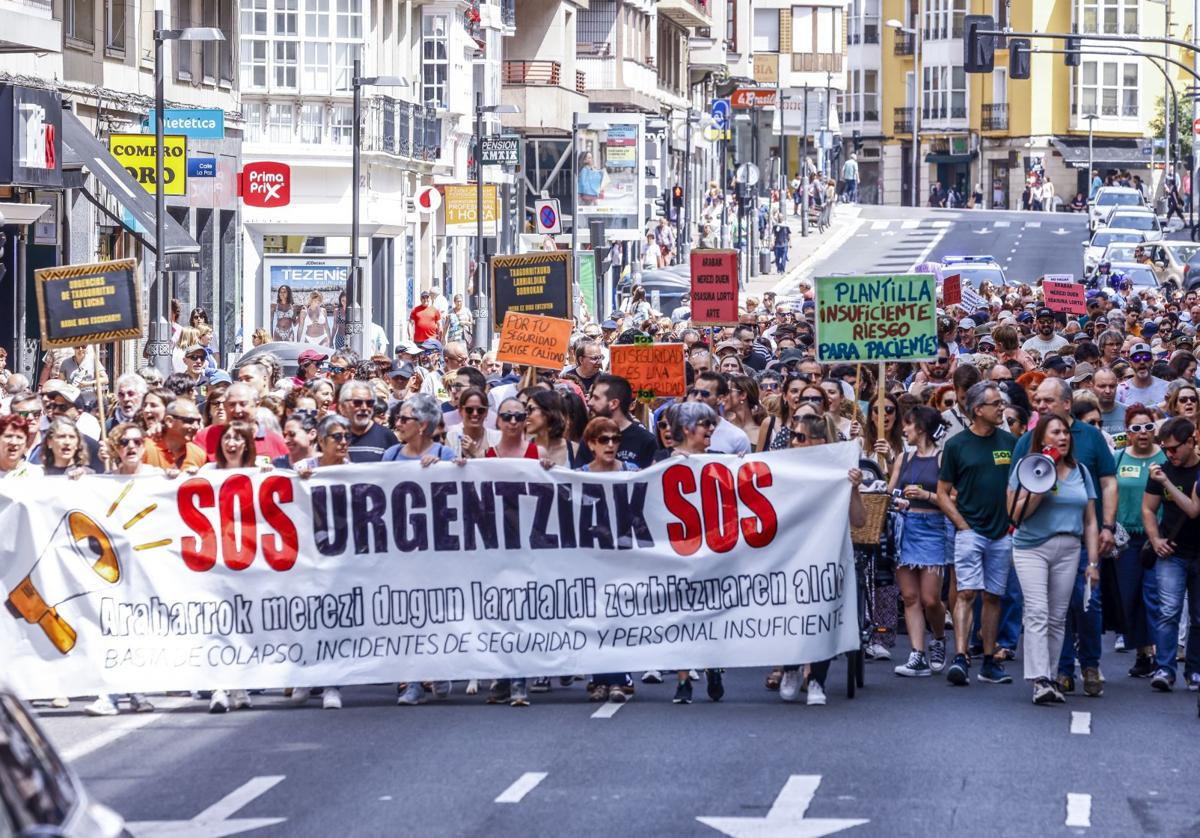 La manifestación congregó a centenares de personas