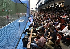 Aspecto del frontón Deportivo durante una de las funciones