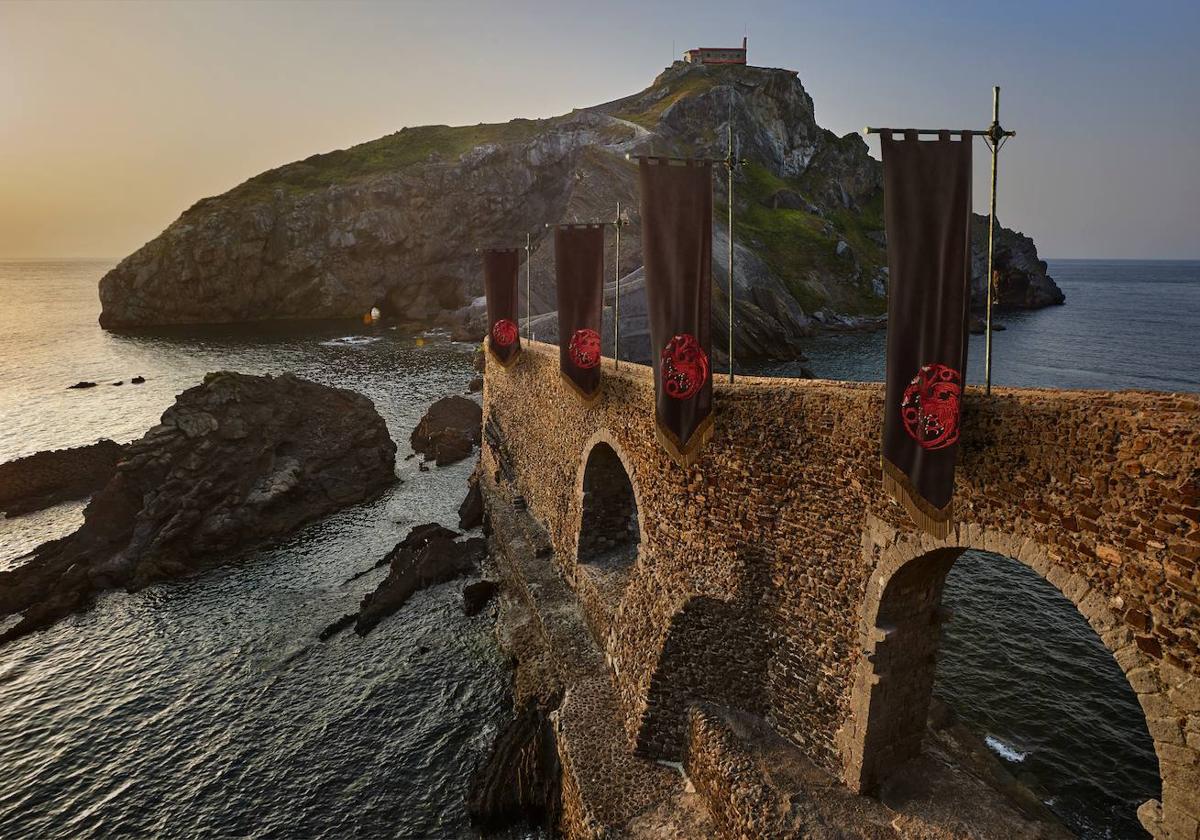 La IA devuelve el universo de 'Juego de Tronos' a San Juan de Gaztelugatxe