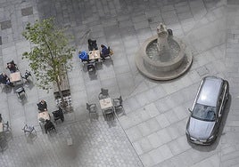 La medida pretende acabar con el tráfico de paso por la 'almendra' y parte del Ensanche.