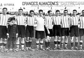 Alineación del Alavés de la temporada 1928-29 en Mendizorroza.