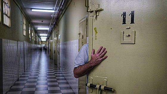 El Gobierno vasco compra 1.300 televisores para instalar en las celdas de las prisiones