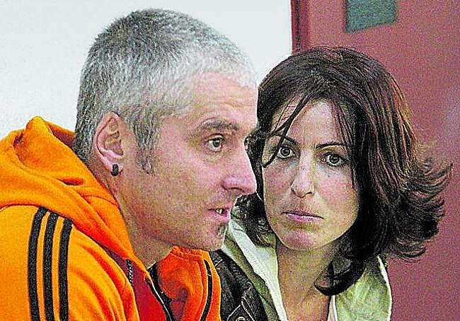 Xabier García Gaztelu e Irantzu Gallastegi, en el banquillo.
