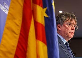 El expresidente catalán, Carles Puigdemont, en una rueda de prensa en el Parlamento europeo.