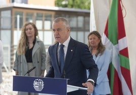 Urkullu defiende en su último acto como lehendakari la gestión en Osakidetza y rechaza las «críticas injustificadas»