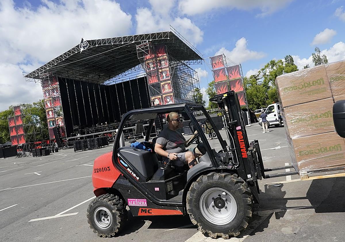 Mendizabala mejora su accesibilidad y gana espacio para el baile