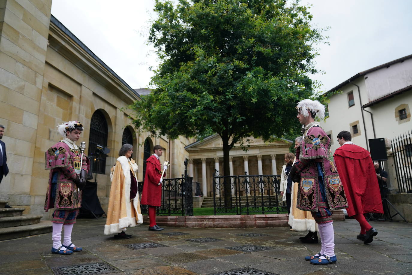 Todo preparado para la llegada de Pradales.